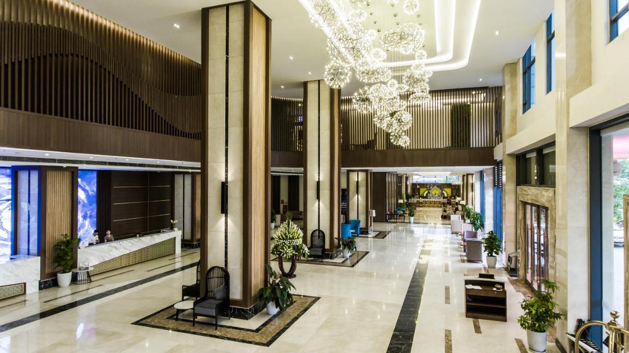 哈南蒙谭奢华酒店 Phu Ly 外观 照片